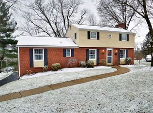 4047 Cape Cod Dr, Pittsburgh, PA 15239