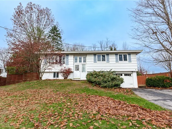 6615 Seville Dr, Rome, NY 13440