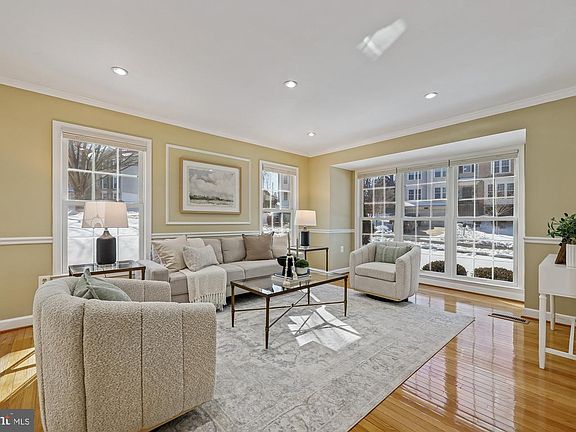 5th image of 2817 Jutland Rd