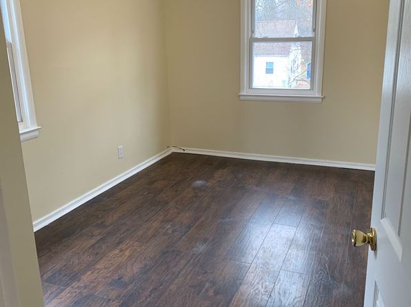 23 Glenwood Ave