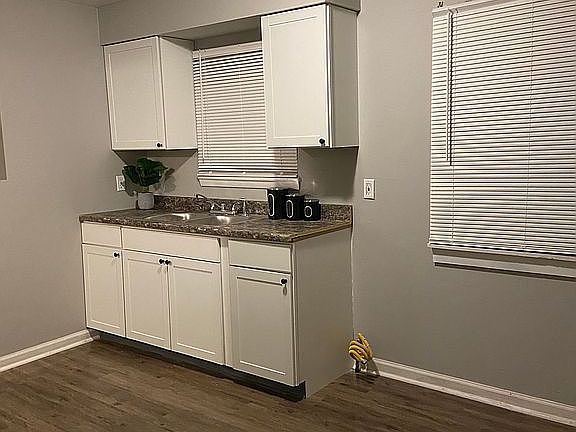 4th image of 4369 E 156th St