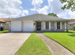 11250 Woodvine Ln, New Orleans, LA 70128