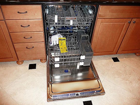 KitchenAid Architect Series II, KUDS30FXSS dishwasher.