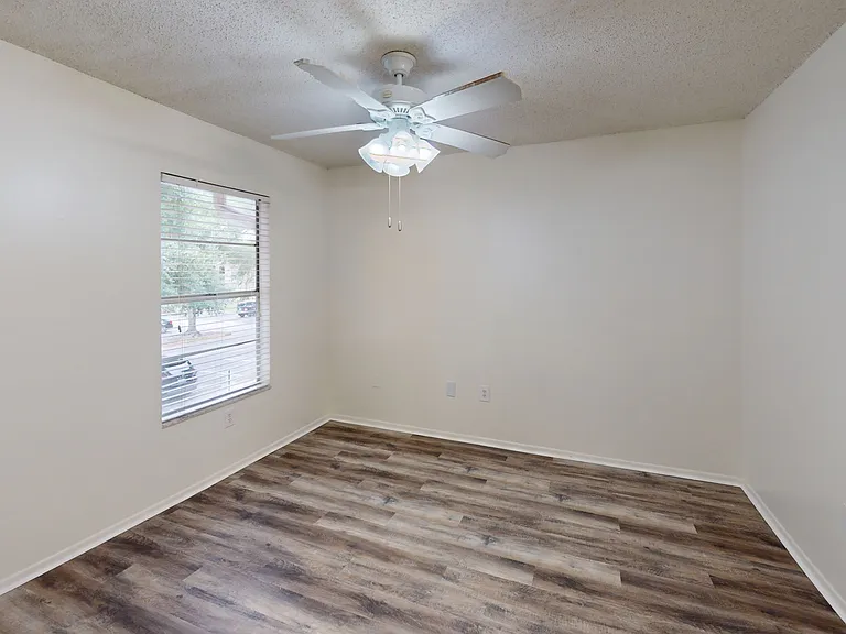 Lakewood Place — Photo 95
