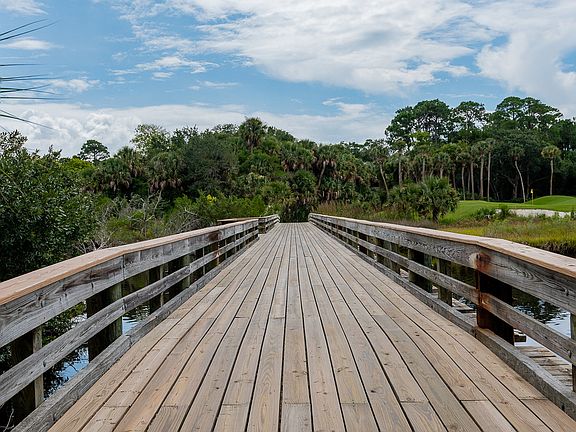 4th image of 801 Osprey Cottage Ln