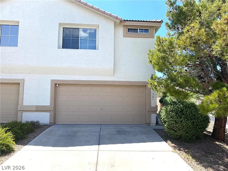 701 Spotted Eagle St — Photo 2