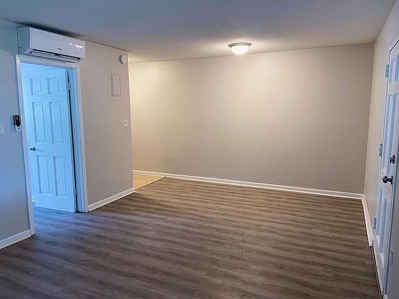 5th image of 3112 W Horatio St Unit 46