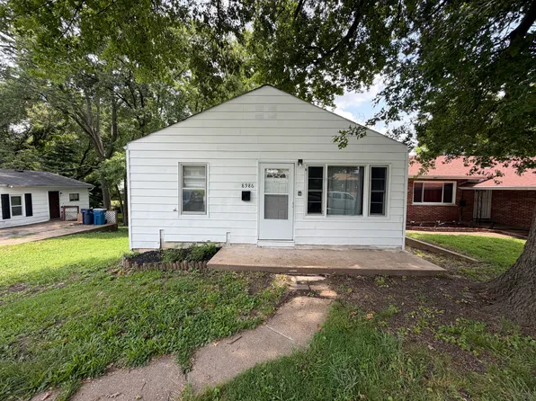 8986 Ramona Ave, Saint Louis, MO 63121