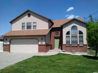 2712 W 1800 N, Clinton, UT 84015