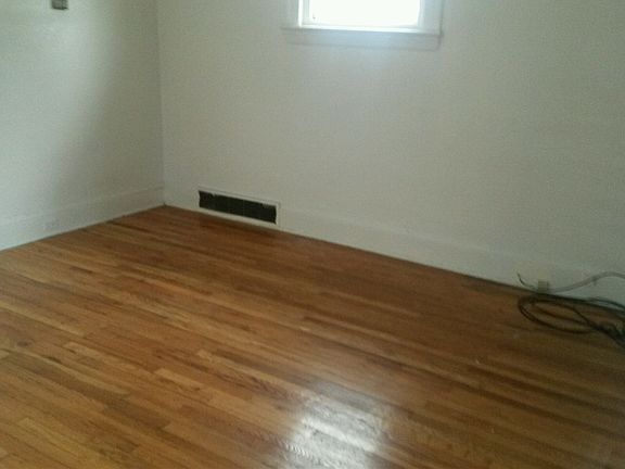 5th image of 3900 E 123rd St #Up
