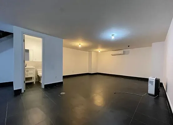 Rented by RENTBK LLC | media 13