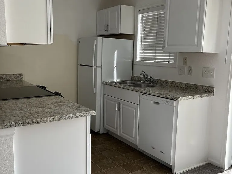 3045 Kings Ridge Blvd #1 — Photo 11
