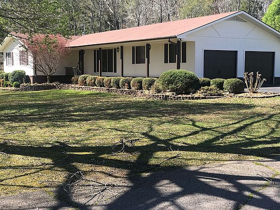 2nd image of 60 Dogwood Dr