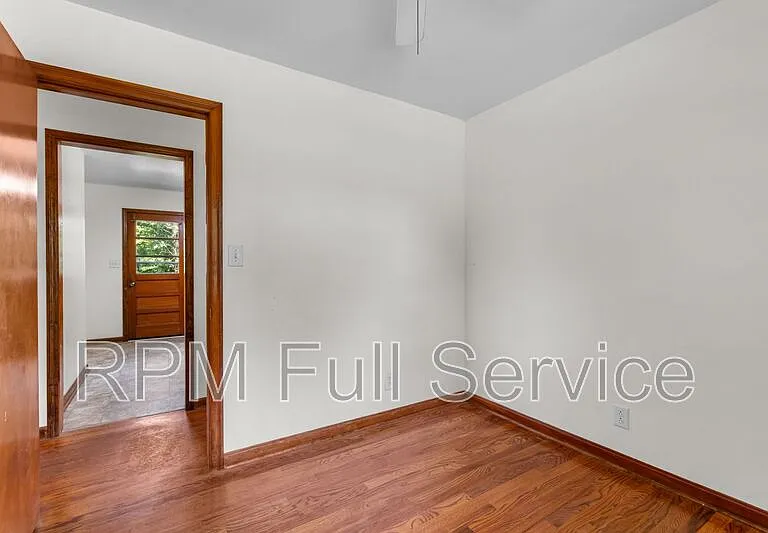 570 Carol Dr — Photo 19