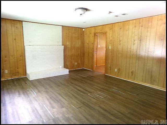 4 bed, 1.5 bath, 1590 sqft, $1,675 — Photo 3