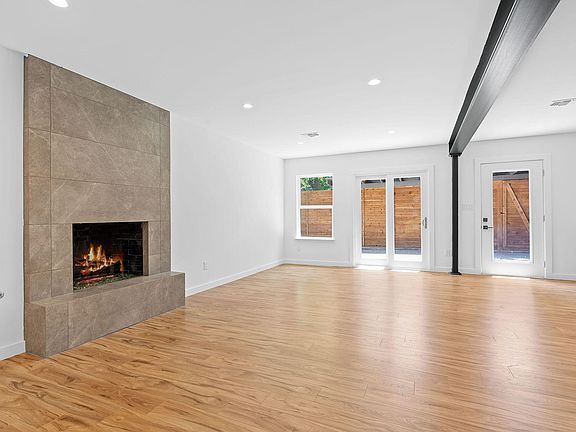 4th image of 1905 Rockmoor Ave #B