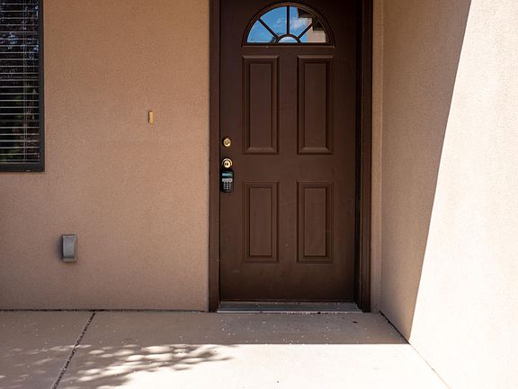 2nd image of 4516 Barcelona Cir