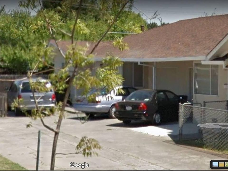 1st image of 914 Princess Anne Dr