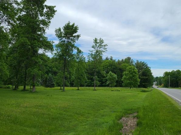 2532 Middle Road, Sidney, ME 04330