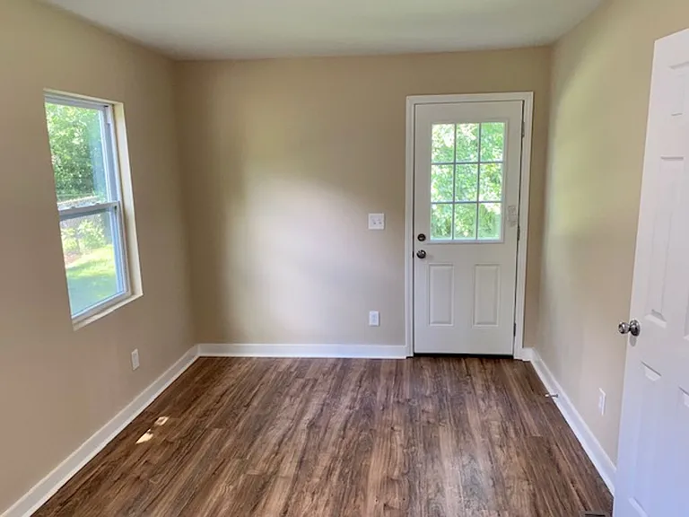 2112 Sycamore St SW — Photo 10