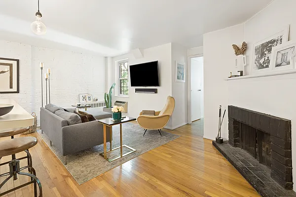 Rented by Corcoran | media 37