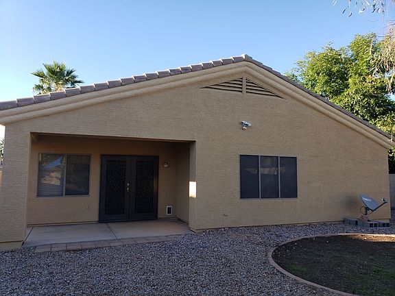 3rd image of 2145 E Indian Wells Dr