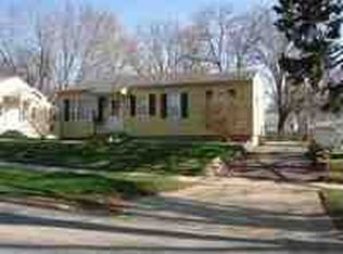 1424 Glenny Ave, Waterloo, IA 50702