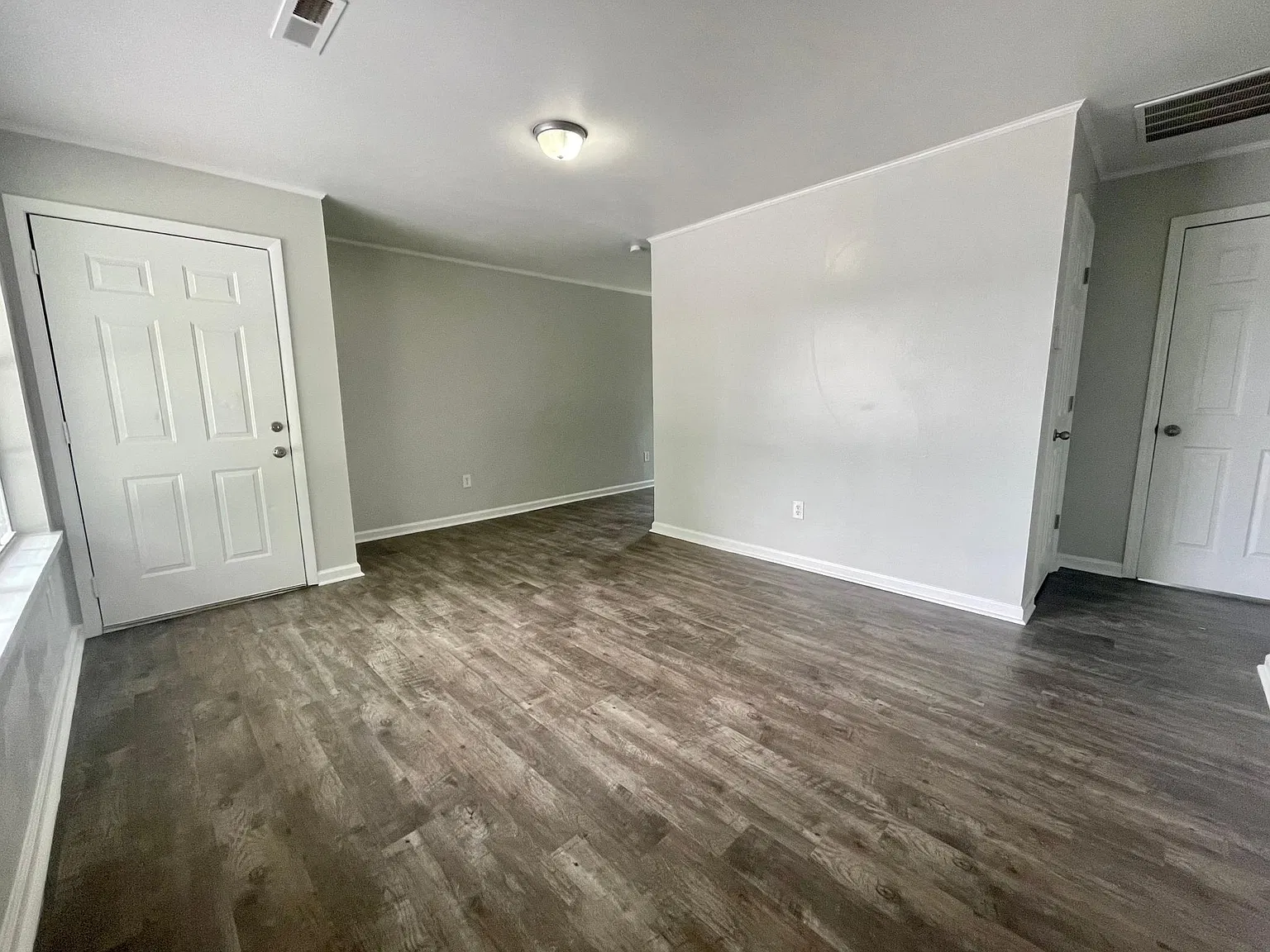 Graham Cir, Rock Spring — Photo 3