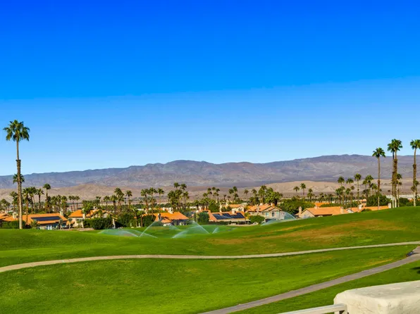 667 Vista Lago Cir N, Palm Desert, CA 92211