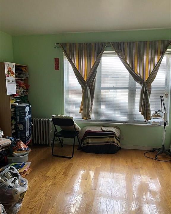 2nd image of 2226 W 7th St