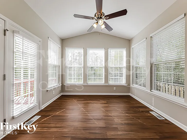 6221 Elderbush Dr — Photo 6