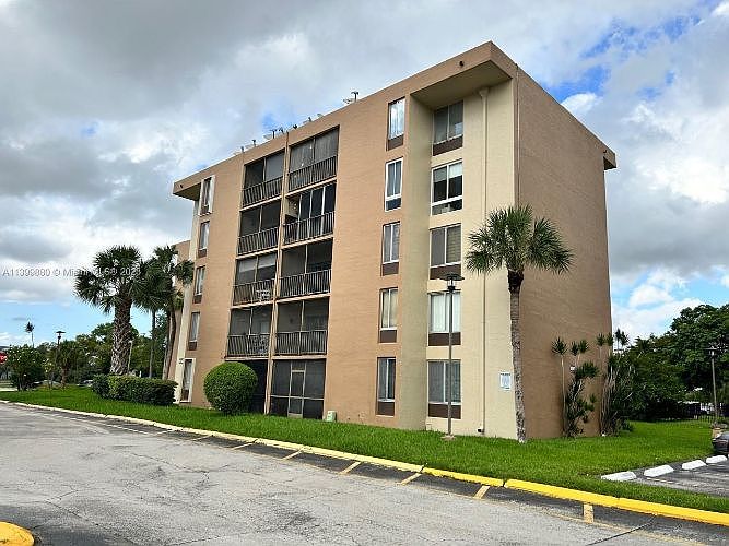 1st image of 9140 Fontainebleau Blvd APT 103