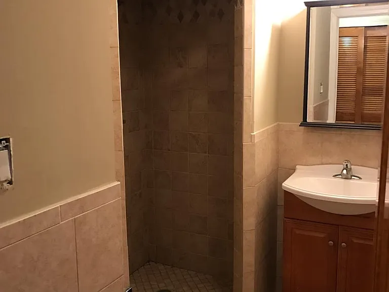 2028 Fairmount Ave #2R — Photo 7