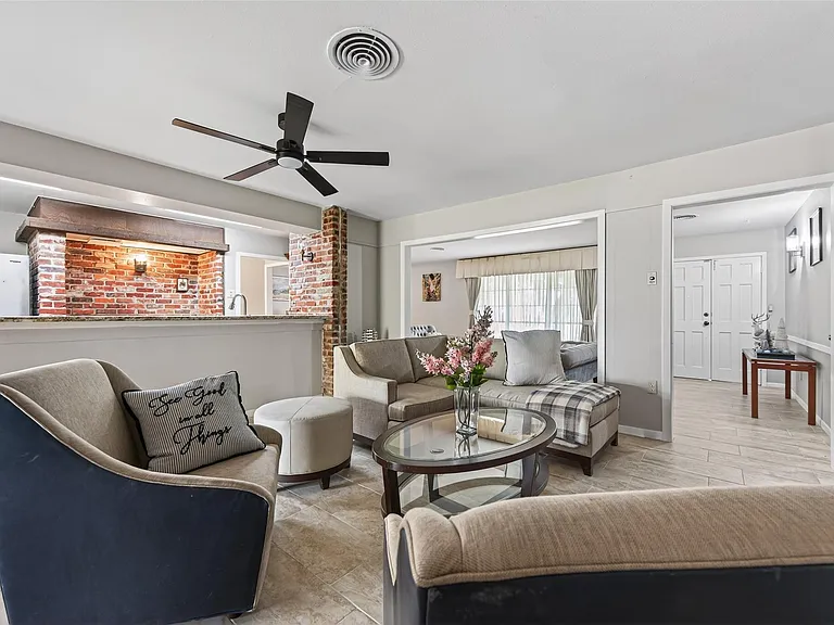 9310 Cliffwood Dr — Photo 15