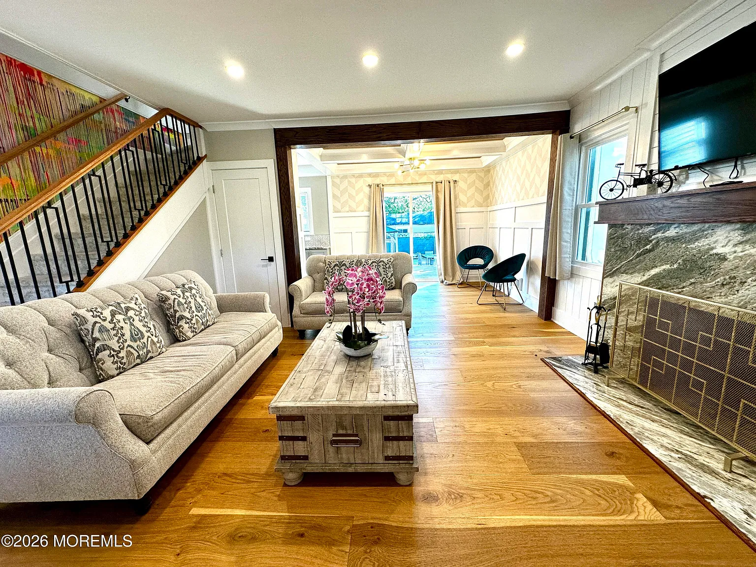 3 bed, 2.5 bath, 1390 sqft, $3,000 — Photo 2