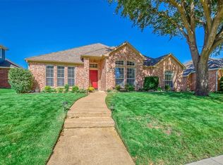 1389 Prairie Dr, Lewisville, TX 75067