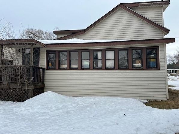 8 Elm St, Norwood, NY 13668