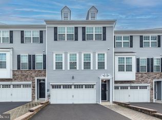 1787 Hickory Ln, Langhorne, PA 19047
