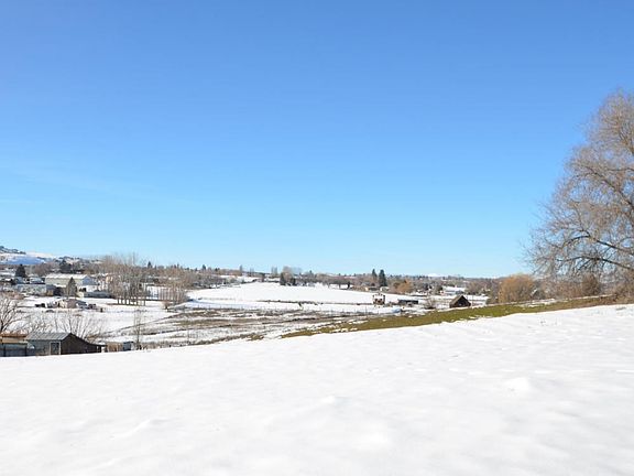 Selah WA Territorial Views