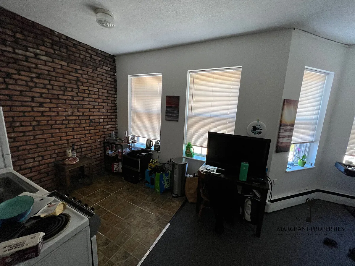 Building Photo - 61 S Huntington Ave #301