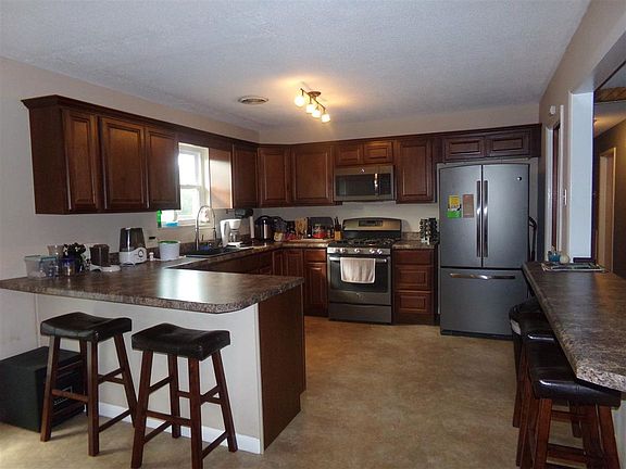 4th image of 4478 Brockland Dr