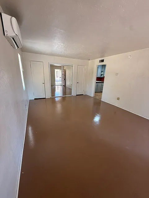 Studio, 1.0 bath, 400 sqft, $750 — Photo 4