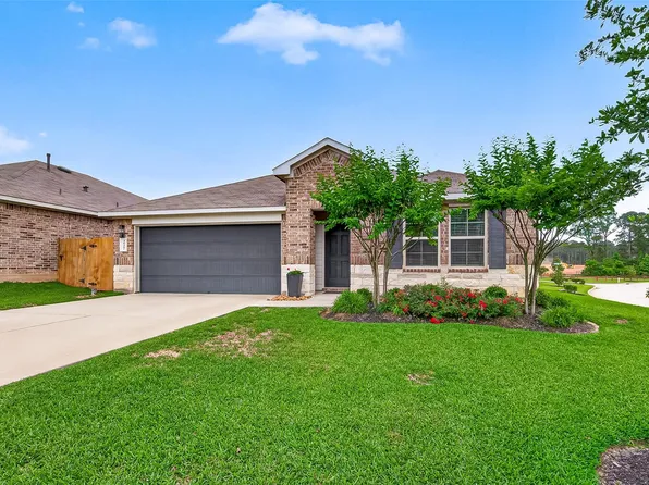 40402 Red Poppy Ln, Magnolia, TX 77354