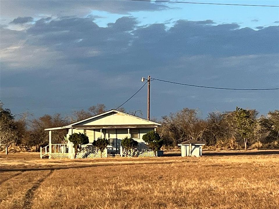 1716 E Fannin St, Goliad, TX 77963 MLS 45592275 Zillow