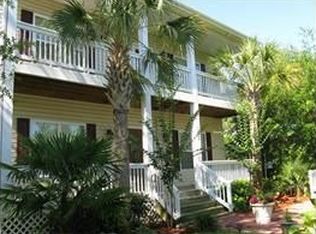 102 SE 27th St, Oak Island, NC 28465