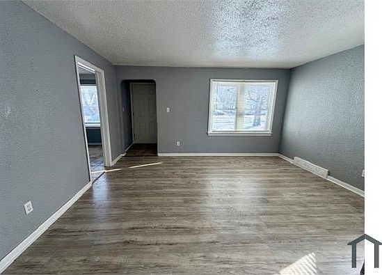 4th image of 9235 Archdale St