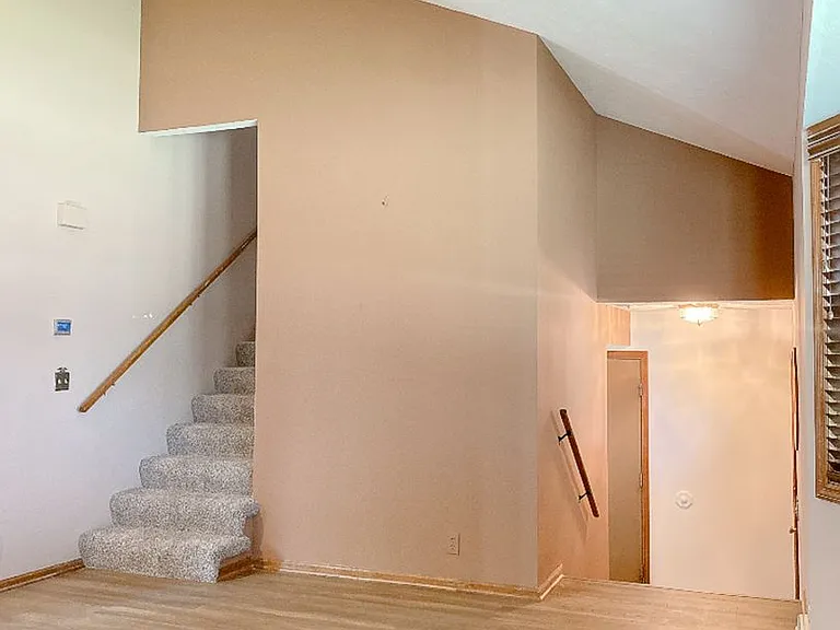 2103 Morrie Dr — Photo 8
