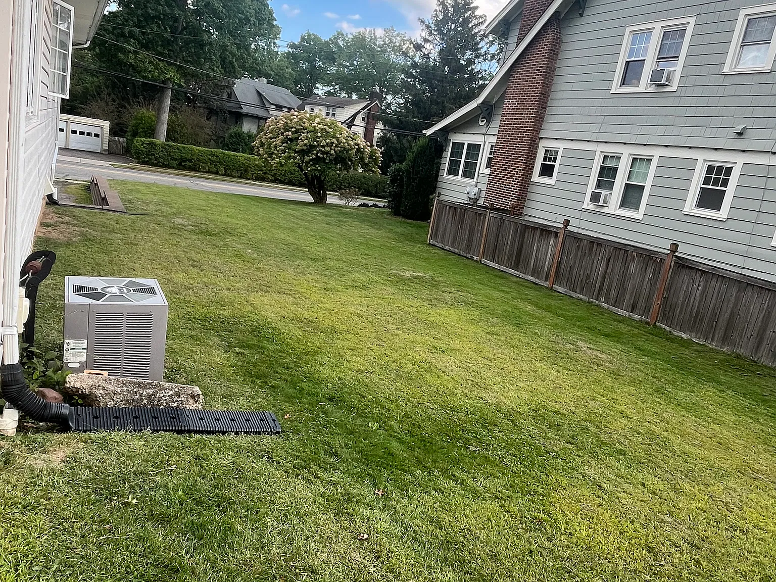 2 bed, 2200 sqft, $3,950 — Photo 3