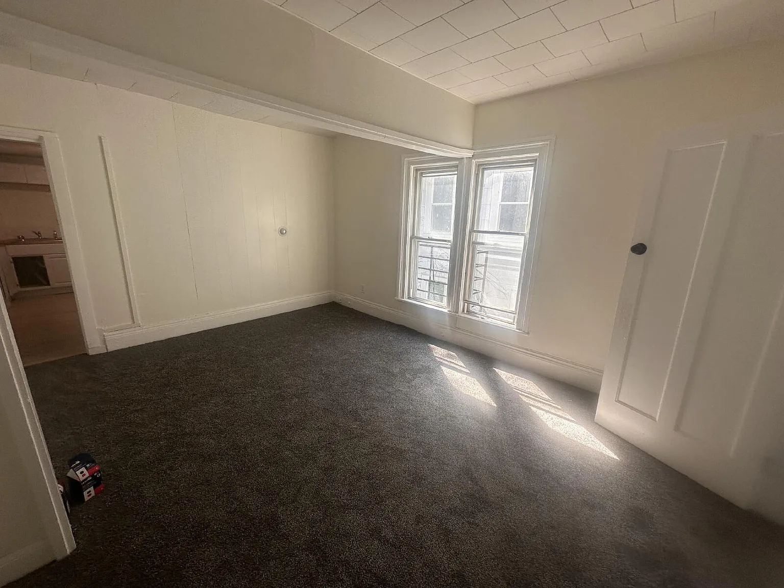 3 bed, 1.0 bath, $1,350 — Photo 2
