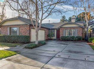 15 Cove Rd, Alameda, CA 94502